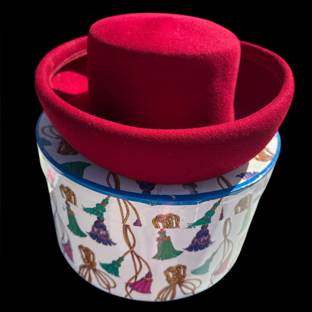 Red Vintage B Michael NY 100% Felt Wool Hat & Box
